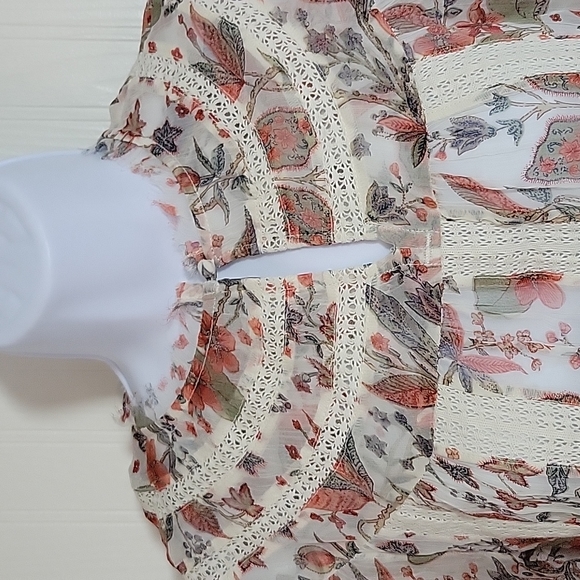Anthropologie floral Blouse - Picture 3 of 6